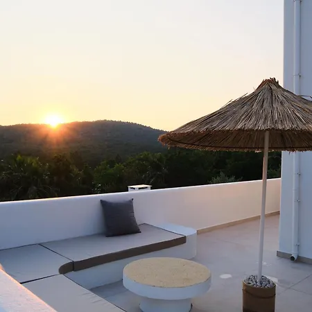 Neox With 2 Pools, Jacuzzi, Sauna & Minigolf Фетхие