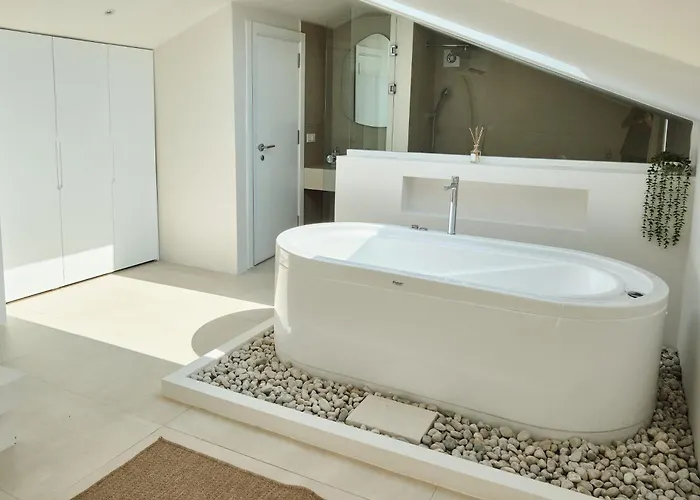 Villa Neox With 2 Pools, Jacuzzi, Sauna & Minigolf