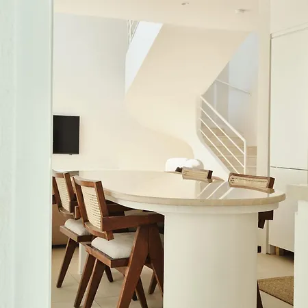 וילה Neox With 2 Pools, Jacuzzi, Sauna & Minigolf פאטהיה