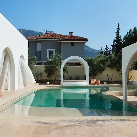 Neox With 2 Pools, Jacuzzi, Sauna & Minigolf וילה *
